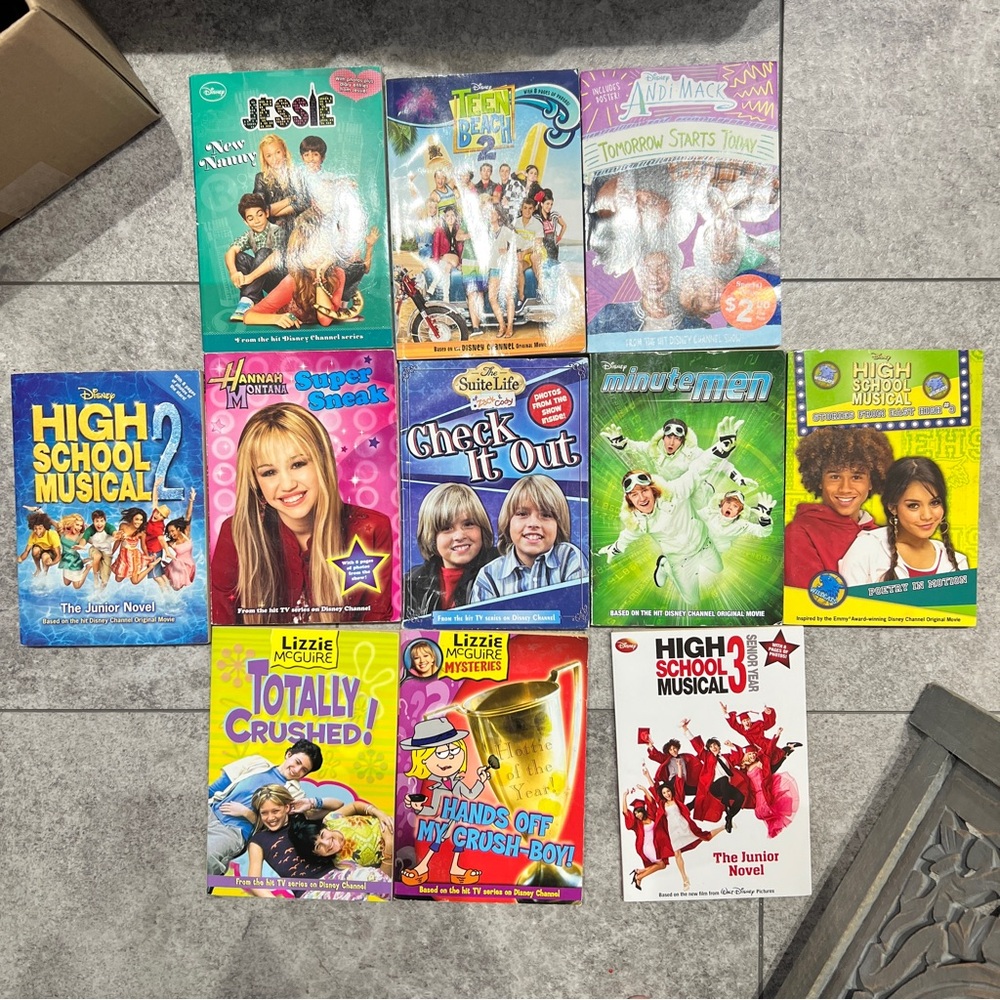 Lot of 11 DCOM Disney Channel Kids Children Books Lizzie McGuire Hannah Montana